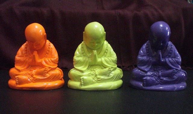 Colorful Resin Sculptures - Buddha Praying