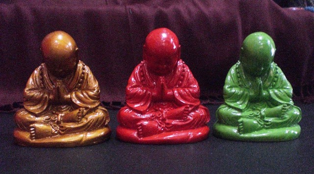 Colorful Resin Sculptures - Buddha Praying
